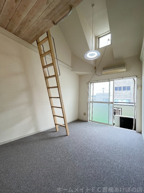 拡大写真:NF GRAN 豊橋 1階104の同型別部屋写真(反転)