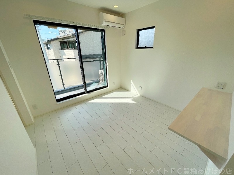 拡大写真:朝風のノーブル 1階103の同型別部屋写真
