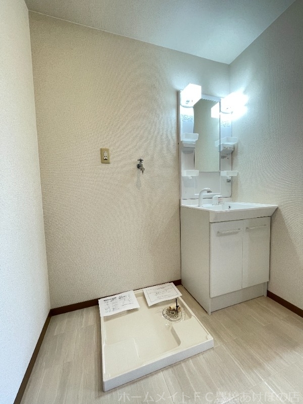 拡大写真:オレンジハウス南館 2階202の洗面所