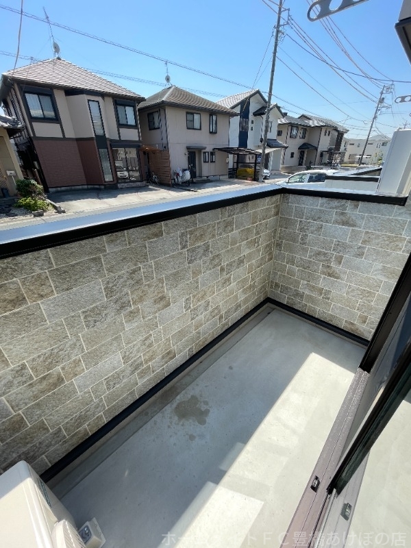 拡大写真:ヒカルサ豊橋小向町 1階102のバルコニー
