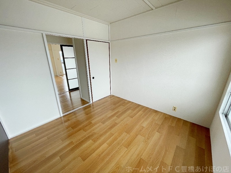 拡大写真:ぼたん 3階307の洋室