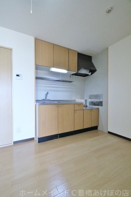 拡大写真:Surplus華B 2階201の同型別部屋写真