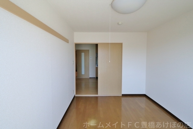 拡大写真:Surplus華B 2階201の同型別部屋写真