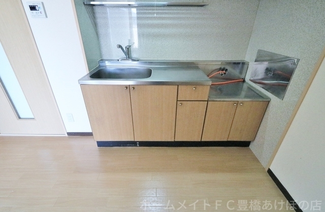 拡大写真:Surplus華B 2階201の同型別部屋写真