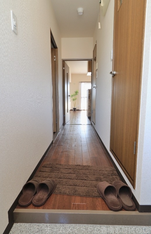 拡大写真:メゾンドクレアール 1階103の同型別部屋写真