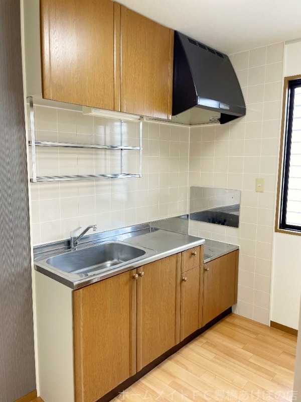 拡大写真:ハートホーム西沢 B棟 1階102の同型別部屋写真(反転)