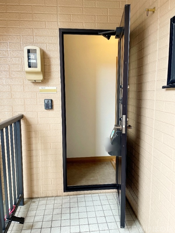 拡大写真:ハートホーム西沢 B棟 1階102の同型別部屋写真(反転)