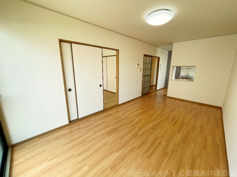 拡大写真:ハートホーム西沢 B棟 1階102の同型別部屋写真(反転)
