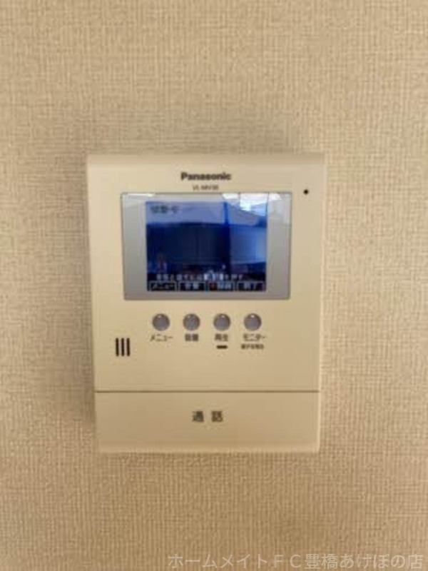 拡大写真:ヴィラージュ 1階101の玄関