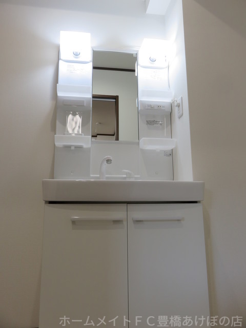 拡大写真:GRASTA 3階303の同型別部屋写真
