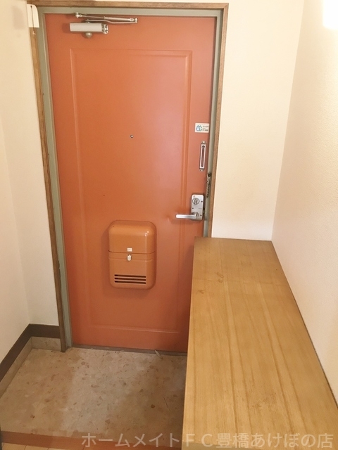 拡大写真:リゾートハイツ山本 地下1階B17の同型別部屋写真(反転)