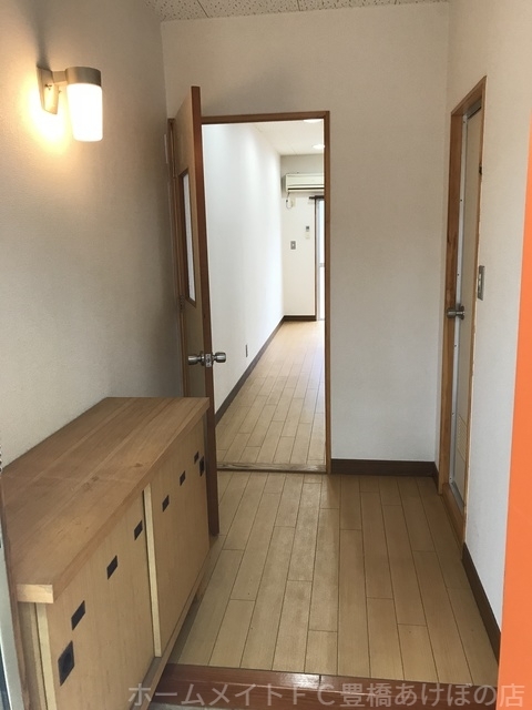 拡大写真:リゾートハイツ山本 地下1階B17の同型別部屋写真(反転)