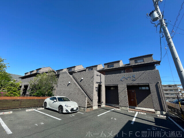 拡大写真:セザンヌ中条 2階207の建物外観