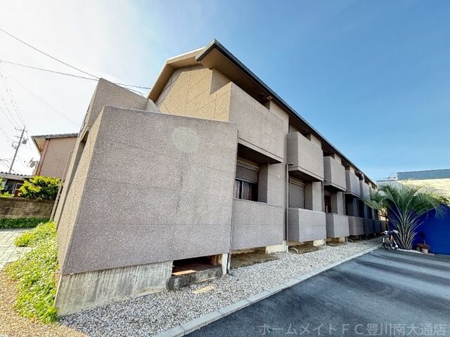 拡大写真:セザンヌ中央通 2階203の建物外観