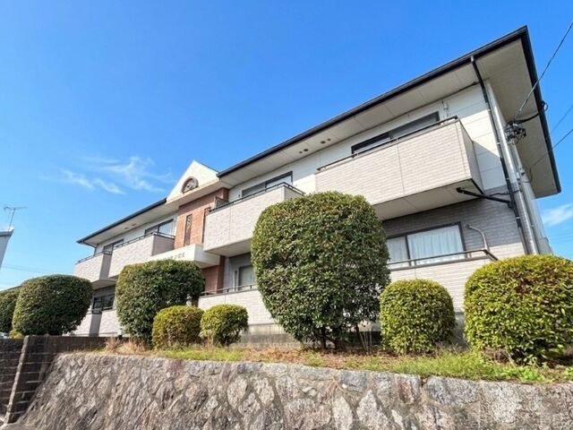 拡大写真：ベルバランセ小坂井 2階201の建物外観