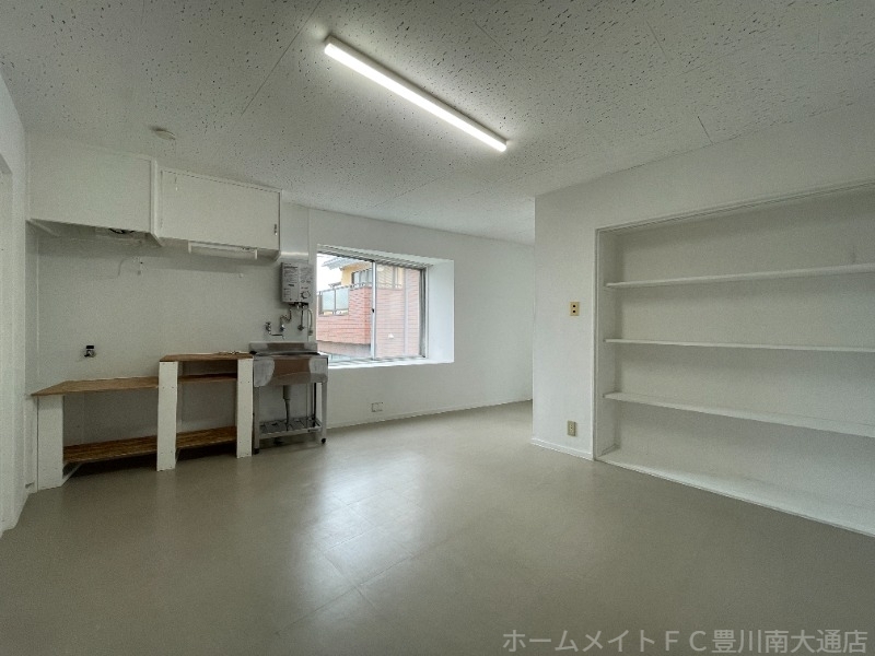 拡大写真:コーポ倉屋敷 2階201の居室・リビング