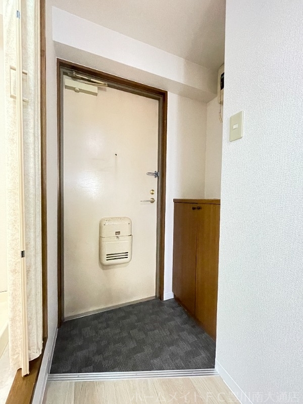 拡大写真:フリベール高見 1階105の玄関