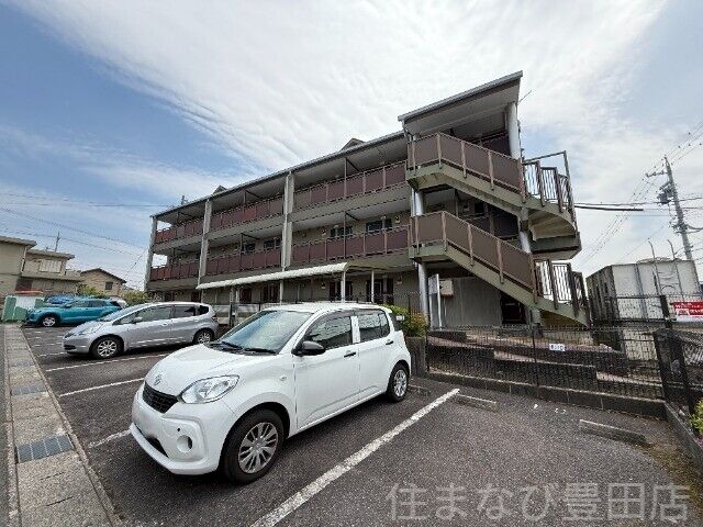 拡大写真：マメゾンT・S 1階103の駐車場
