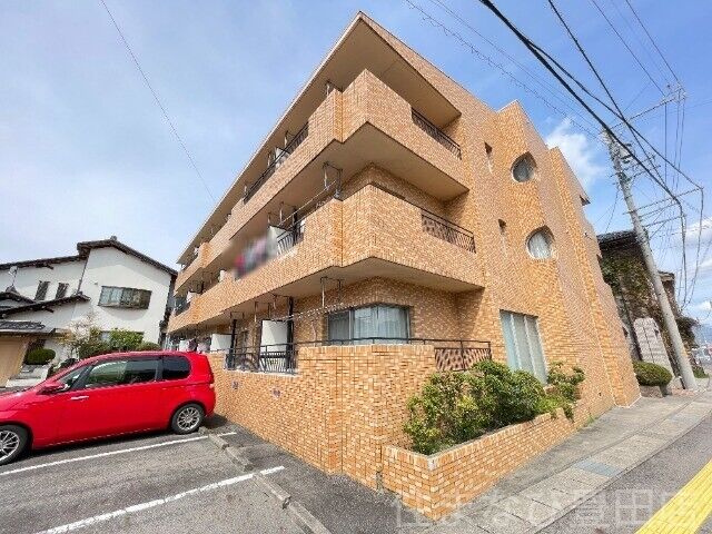 マリンハイツの外観