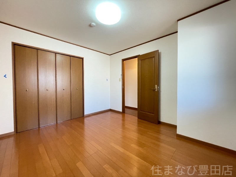 拡大写真:ヨーロピアンシャレー東新煉瓦の家 2階203の洋室
