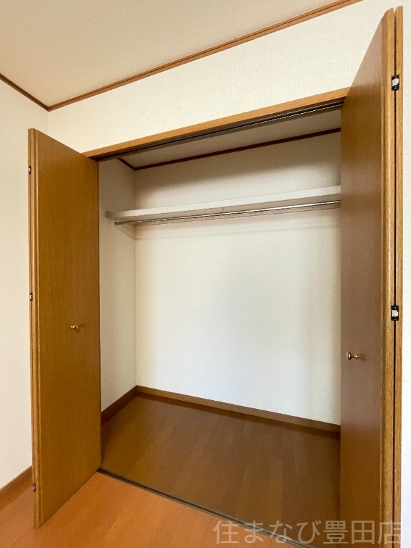 拡大写真:ヨーロピアンシャレー東新煉瓦の家 2階203の収納