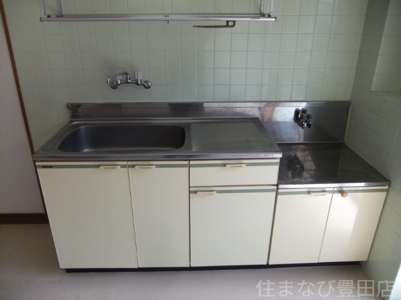拡大写真:ハイツ朝日ヶ丘 A棟 1階102の同型別部屋写真