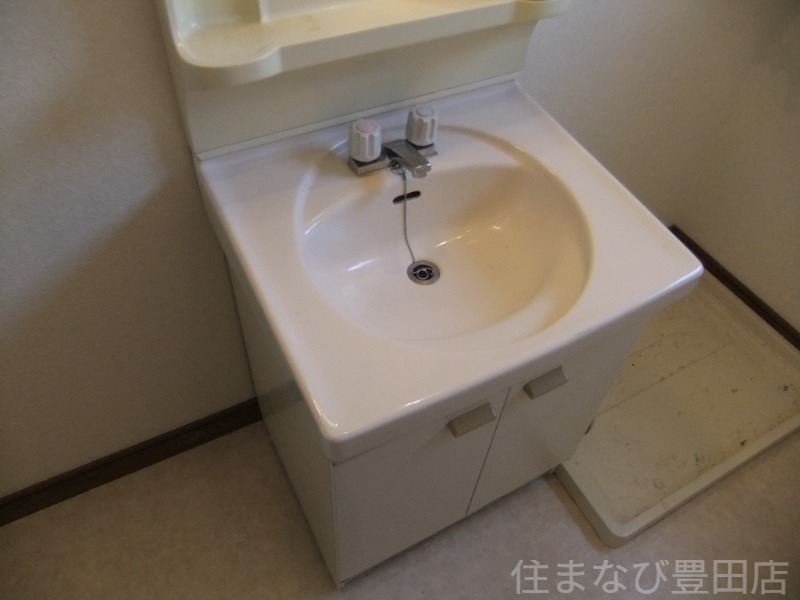拡大写真:ハイツ朝日ヶ丘 A棟 1階102の同型別部屋写真