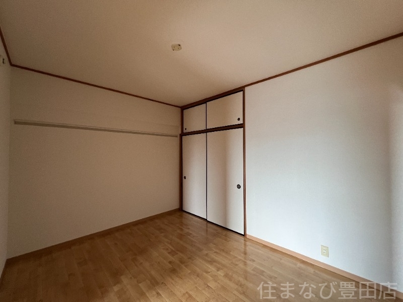 拡大写真:レイクアベニュー白鳥 2階202の子供部屋