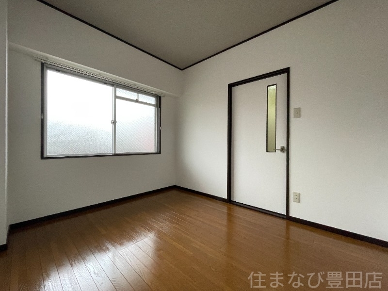 拡大写真:サンハイツ池田 3階302の同型別部屋写真
