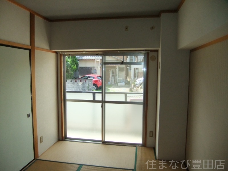 拡大写真:サンハイツ池田 3階302の同型別部屋写真