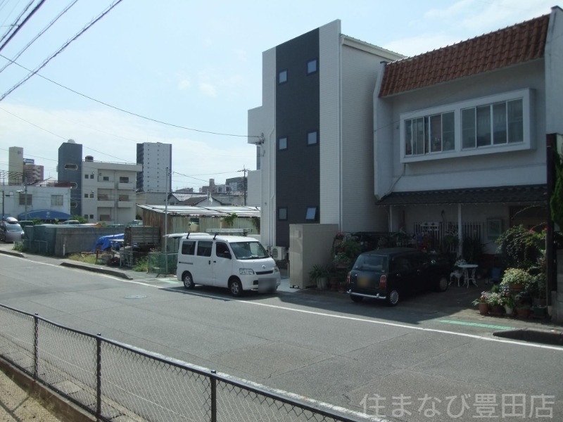 拡大写真:サンハイツ池田 3階302の1階からの眺望
