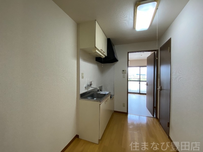 拡大写真:スカイパレス山之手 4階405の同型タイプ