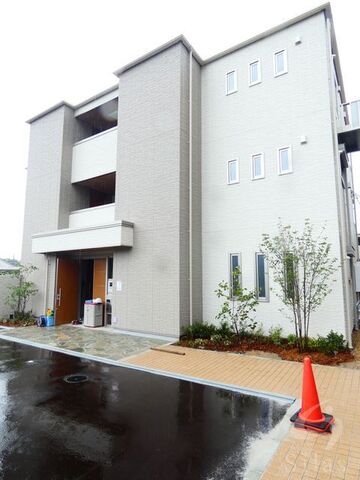 拡大写真:箕面市彩都粟生南1丁目 2階201の外観
