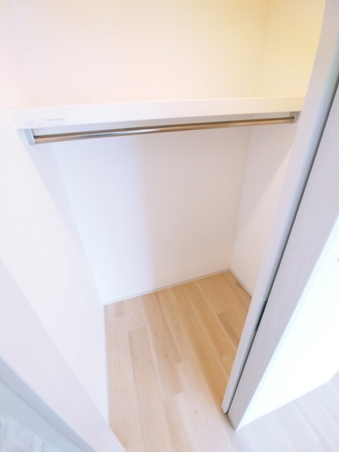 拡大写真:吹田市岸部中3丁目 4階403の内観
