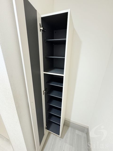 拡大写真:アレグレス 栄町 1階103の内観