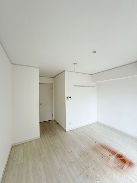 拡大写真:アレグレス 栄町 1階103の内観