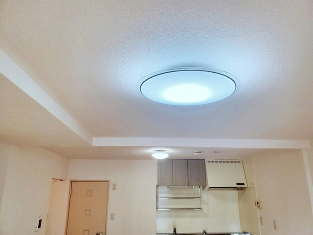 拡大写真:伊丹市荻野7丁目 2階202の内観