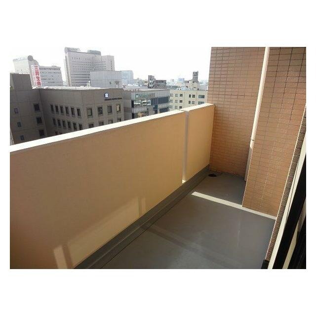 拡大写真:ダイアパレス千葉美術館 13階1301のバルコニー