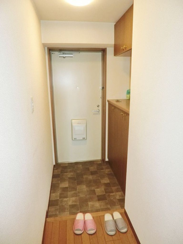拡大写真:千葉市若葉区高品町 3階315の玄関