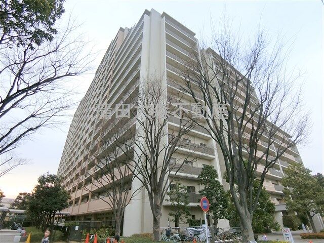 拡大写真：オーベルグランディオ萩中２号棟 8階813の2006年3月築　SRC鉄骨鉄筋コンクリート造地上17階地下1階建て 東