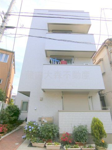 メゾンドレスポワールの外観