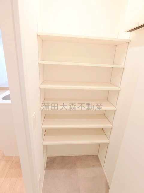 拡大写真:アバンテ池上 4階404のシューズボックス