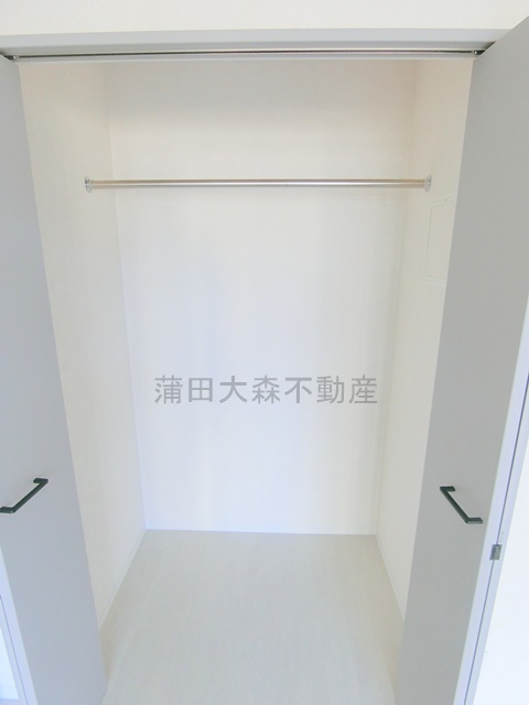 拡大写真:Relive BH蒲田 1階101の洋室7.2帖の収納 クローゼット