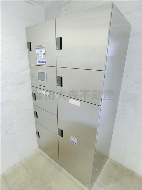 拡大写真:ヴァレッシア蒲田シティ 4階402の宅配BOX ネットショッピングなど不在時の荷物の受け取りに!必