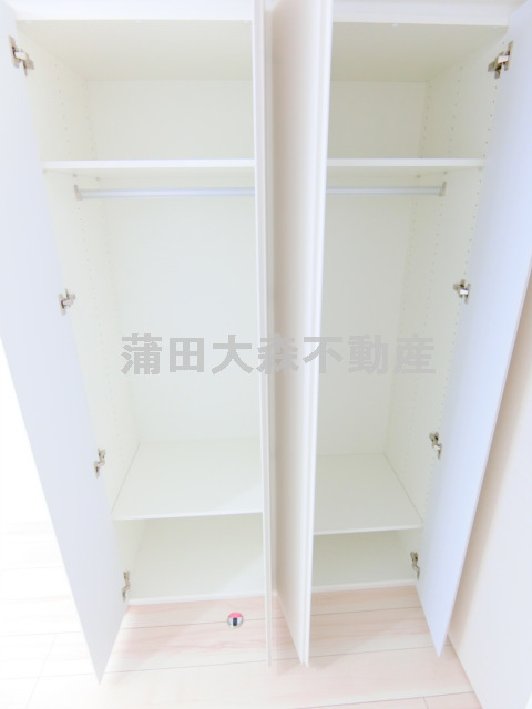 拡大写真:ブライズ蒲田EAST 1階103の収納 クローゼット