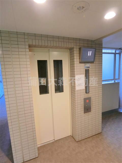 拡大写真：プレール・ドゥーク下丸子 1階105のエレベーター