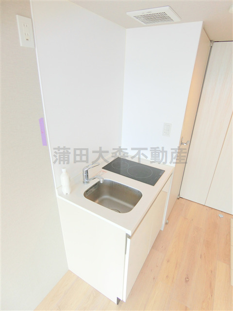 拡大写真:ディアマンテ糀谷 3階302のIHキッチン