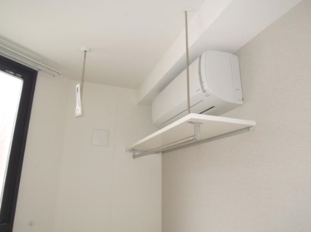 拡大写真:ディアマンテ糀谷 3階302のオープンクローゼット