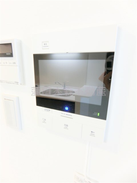 拡大写真:LIBR GRANT羽田 4階409のTVモニター付オートロック インターホン