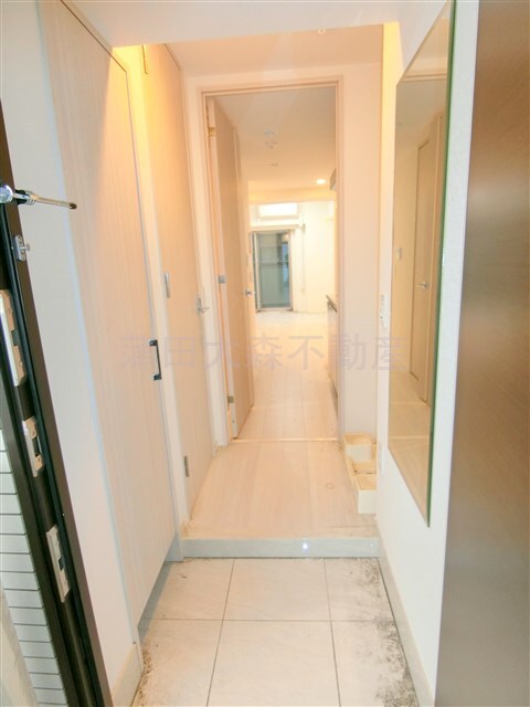 拡大写真:Gatehouse Otorii 2階206の玄関